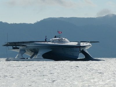 Solar boat’s Phuket arrival captures the fancy of local lensman