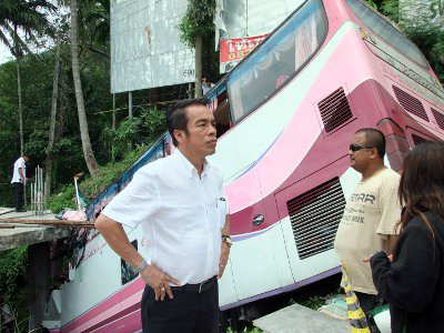 Phuket bus crash driver blames brake failure