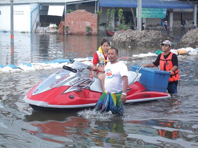 Phuket’s jet-skiers play good samaritans