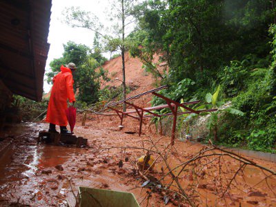 Phuket officials aim to lift landslide ‘disaster warning’