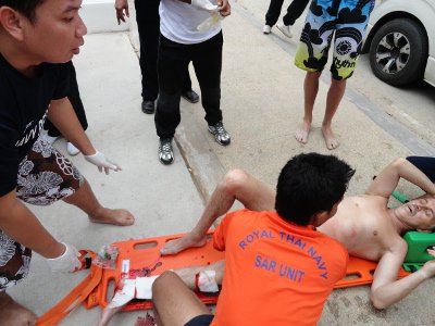 Russian man run over by Phuket parasailing boat