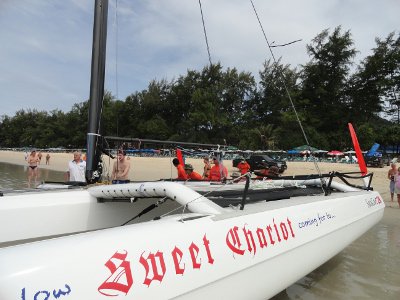 Thai Navy re-floats stranded Phuket King’s Cup boats