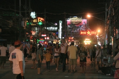 Phuket tourists warned of drink-spiking thieves