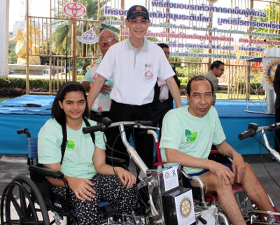 Phuket Rotary Club rolls out high-tech devices for the disabled