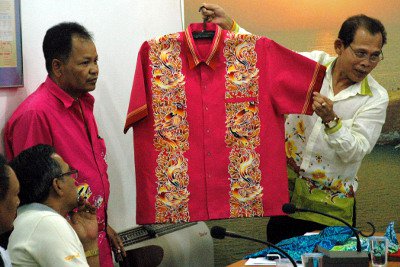 Phuket to hand out souvenir shirts for Cabinet meeting