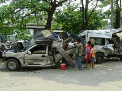 Phuket Gazette: 10 dead, 52 hurt in just 2 road accidents; Speeders to be fined