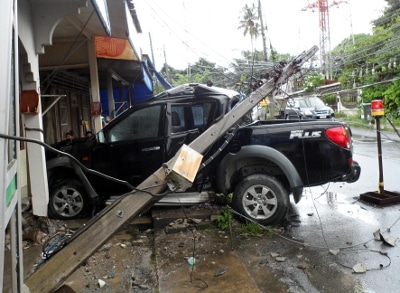 Red light confuses alleged drunk driver into taking out Phuket power poles