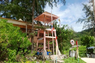 No lifeguards on beaches as Phuket enters surf danger season