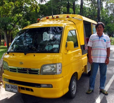 Taxi, tuk-tuk co-ops blame “unfair rules’ for problems