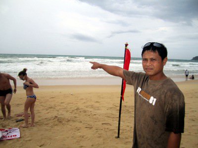 Russian drowns in notorious Phuket rip