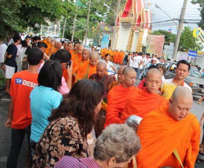 Phuket alcohol ban for Viskha Bucha Day extends past midnight