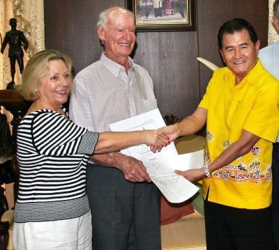 Phuket yachting legend Rolly Tasker at 86 Thaiger