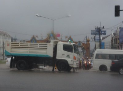 Tailbacks expected at Tesco Lotus Phuket intersection