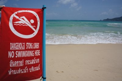 Phuket divided over best approach to surf safety: Poll