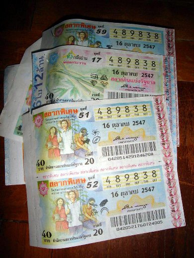 Phuket vendor wins Bt4m in Thai National Lottery