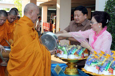 Phuket honors Queen’s birthday