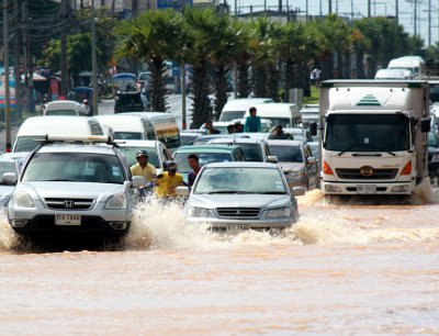 Motorists across Phuket urged to exercise caution