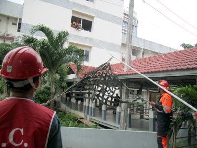 Patong Hospital staff get wet for fire safety