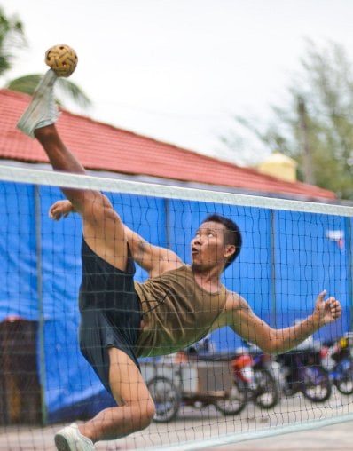 Wives bet in deadly drunken takraw match