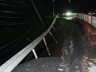 Rain causes Patong Hill road landslide – again