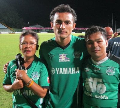 Phuket FC captain “safe’ after car flips, slams into ditch