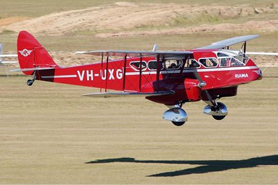 World News: Biplane crash kills 6 in Australia