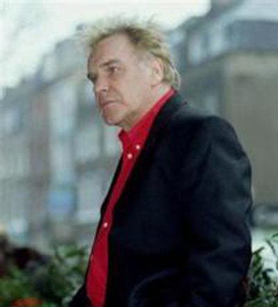 World News: Freddie Starr arrested in Savile sex scandal