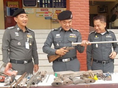 Krabi Police raid illegal gun factory