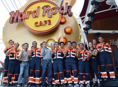 Hard Rock Cafe Phuket gives thanks to first responders