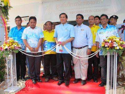 Phuket Governor opens tourist center in Cherng Talay