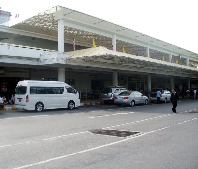 More Phuket Airport taxis approved