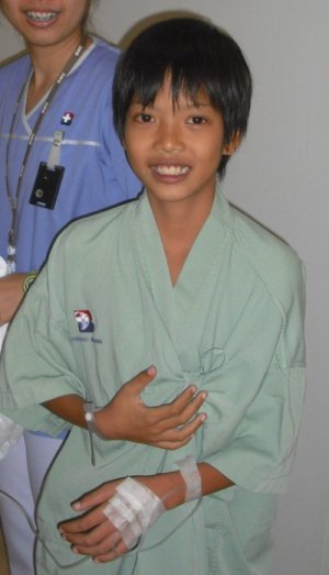 Funds raised for Phuket boy’s heart surgery