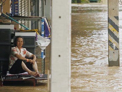 Phuket launches relief effort for Isarn flood victims