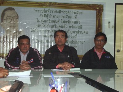 Pheu Thai presents reconciliation plan to Phuket