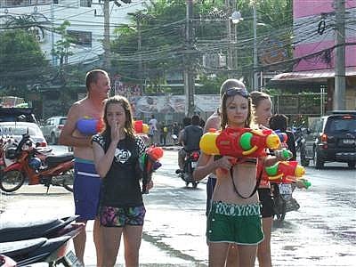 Phuket tourism industry rakes in B800mn over Songkran