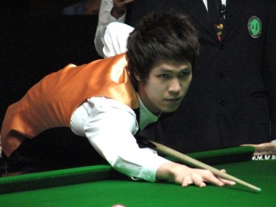 Bingham and Thepchaiya in UK-Thailand Phuket snooker final