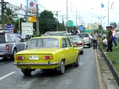 Five-car smash in Koh Kaew, Phuket