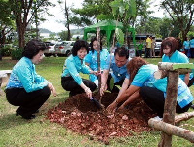 Phuket celebrates HM The Queen’s Birthday