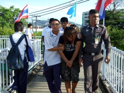 Phuket students prevent suicide leap