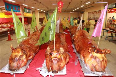 Chinese celebrate Por Tor festival in Phuket