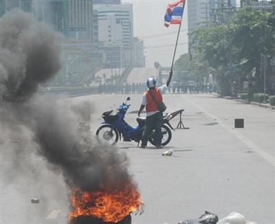 More Phuket ‘reds’ to Bangkok