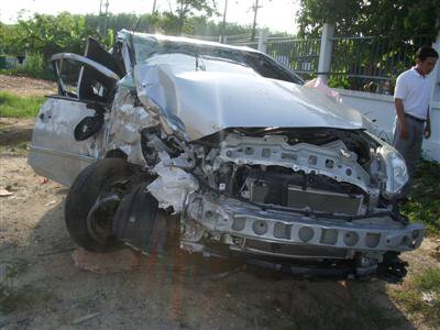 Hong Kong man dies in Phuket car crash