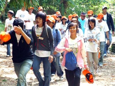 Phuket jungle walk marks World Environment Day 2009