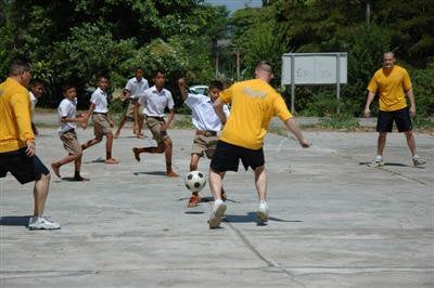 USS Nimitz readies to ship out after Phuket visit