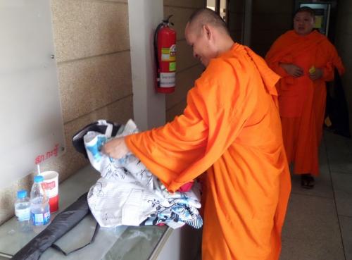 Party monk defrocked over drugs, sex romp in Phuket