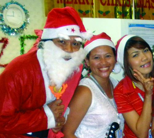 Phuket Opinion: Santa says a smile is the best Christmas gift of all