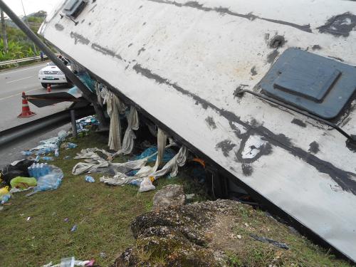 Driver blamed for Phuket tour bus crash