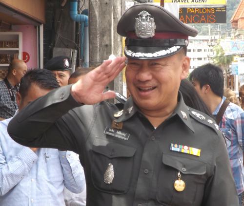 Patong Police chief told to clear parking spaces for tourists – or be transferred