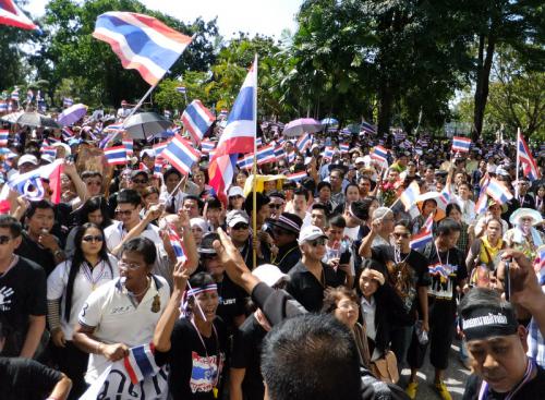 Phuket provincial government shut down in anti-Yingluck protests