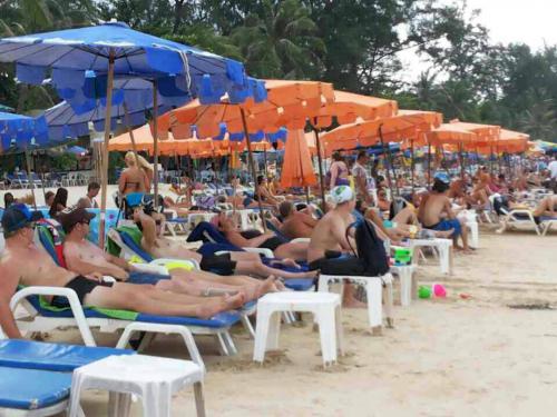 German tourist collapses, dies at Phuket beach